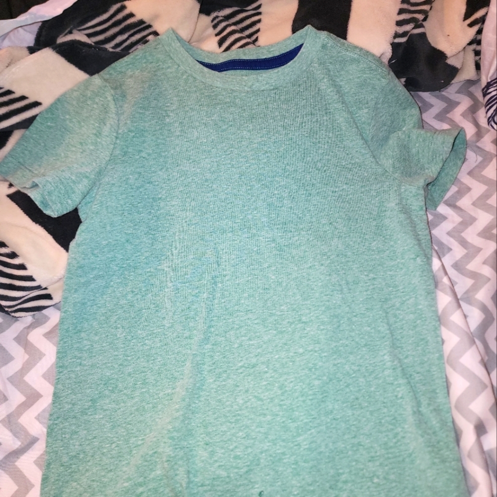 Boy size 6 green short sleeve Old Navy tee
